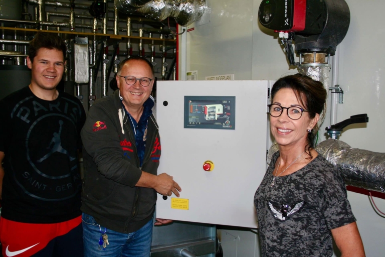 Familie Gruber vom Hotel Cinderella - Pellet-Industrieheizung (c) proPellets Austria | das pellet magazin | Hargassner