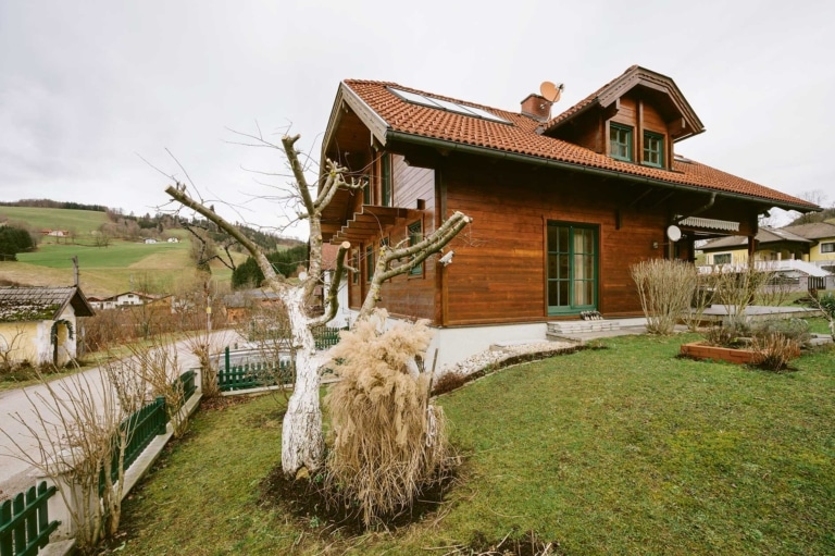Homestory - Das Holzhaus mit Pelletheizung (c) proPellets Austria | das pellet magazin | Hargassner