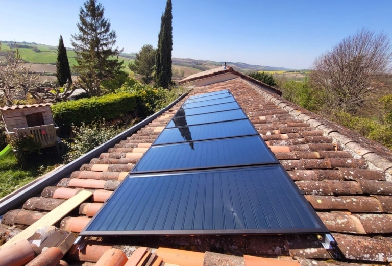 Capteurs solaire TS-300 montés sur toiture | Référence HARGASSNER