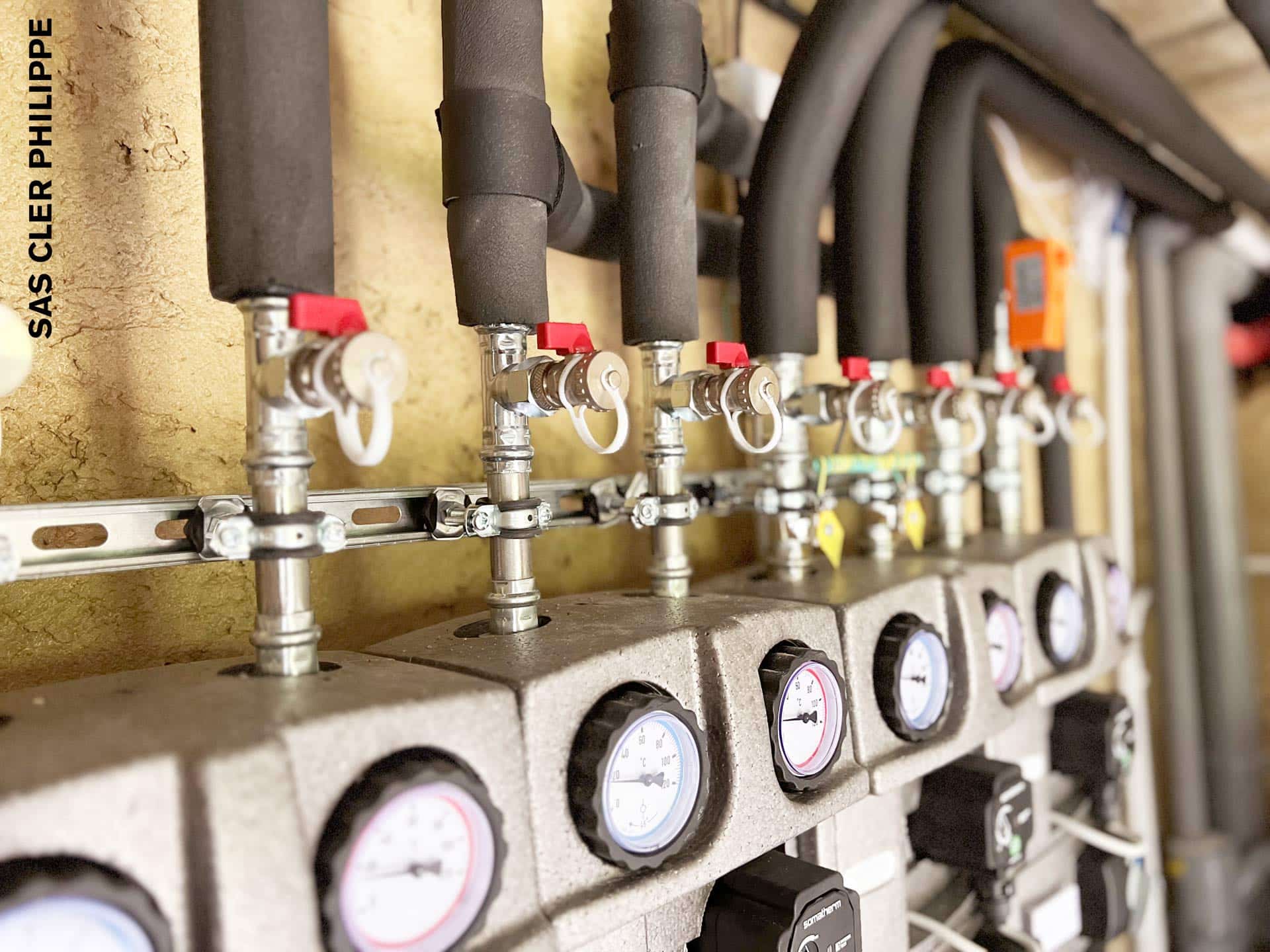 Gros plan sur les modules hydrauliques