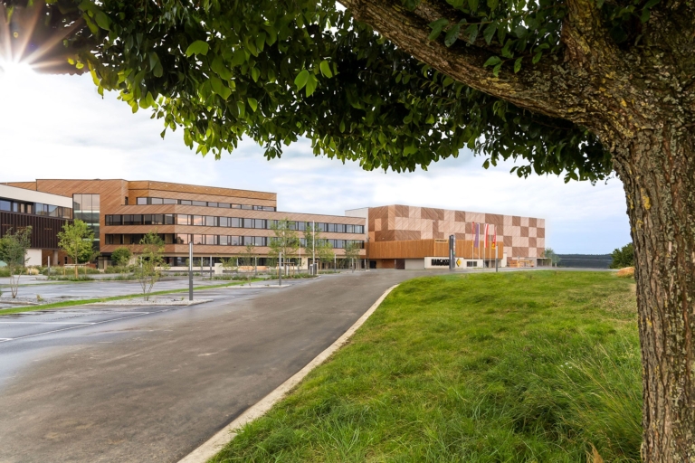 Hargassner new building | research and development centre, service centre, timber car park