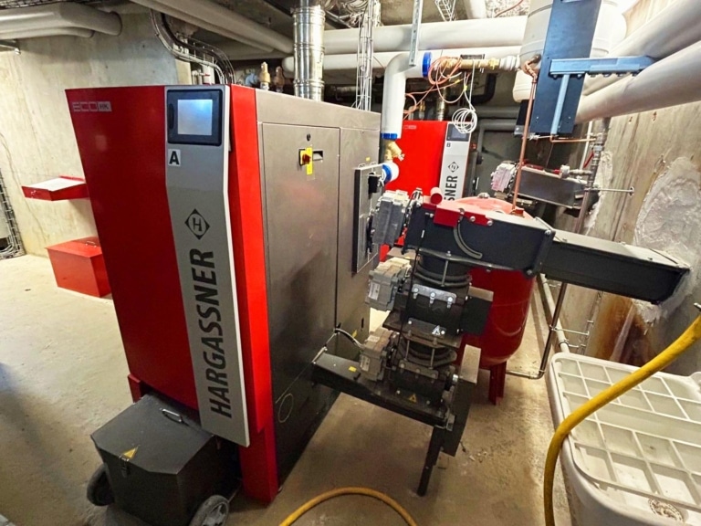 Cascade de chaudières à plaquettes forestières Eco-HK 100 kW | HARGASSNER