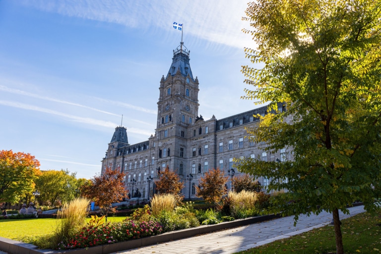 Outside view of parlament building in Quebec | Hargassner North America
