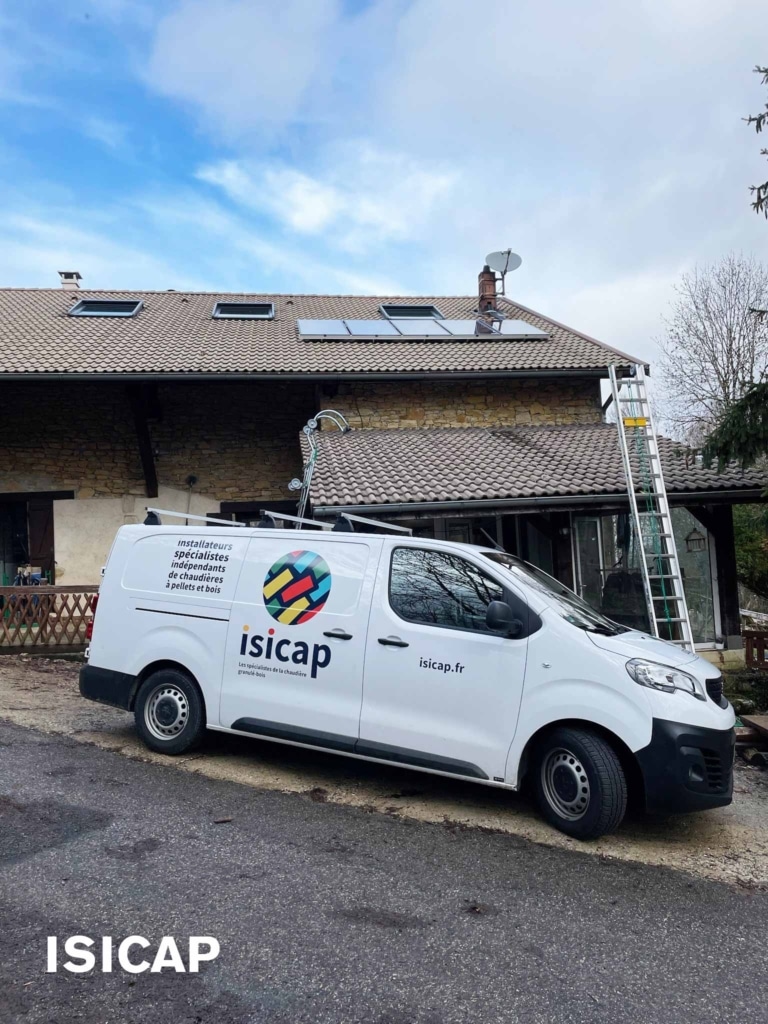 installation d'un système solaire combiné HARGASSNER