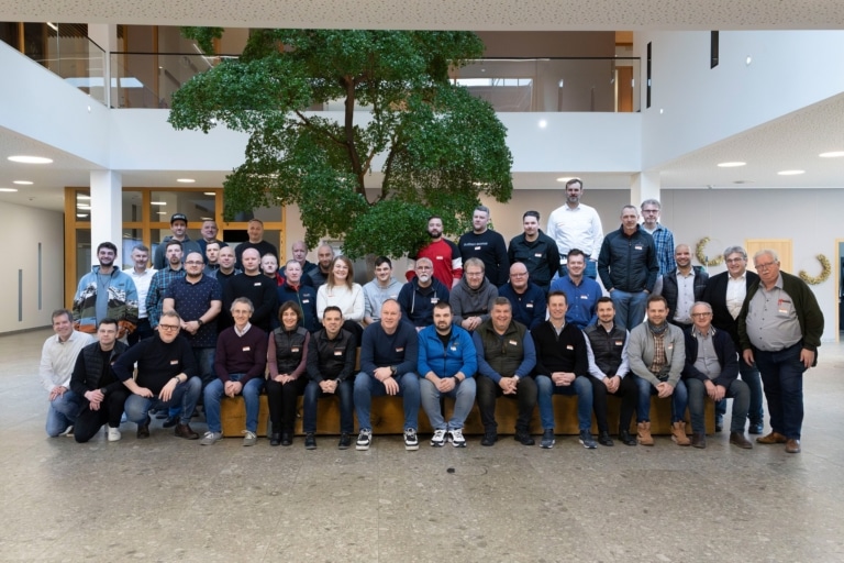 Gruppenbild vom Hargassner Export Meeting 2025
