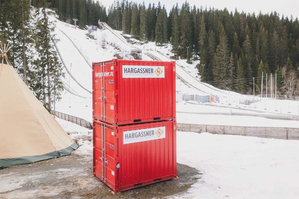 Lors des championnats du monde de ski à Trondheim, plusieurs conteneurs de chauffage mobiles Hargassner ont été installés sur le site de l'événement.