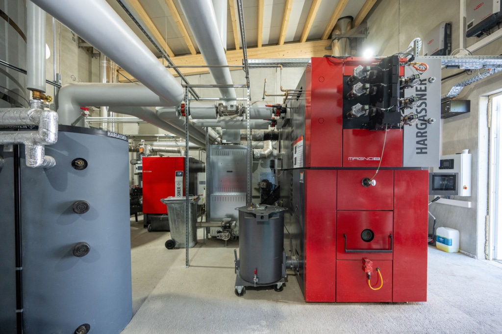 Magno-VR and Eco-HK, local heating Ammerthal | Reference