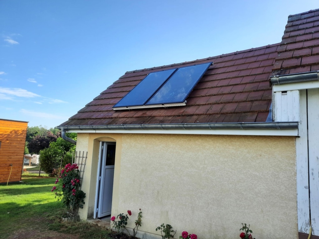 Chauffe-eau solaire individuel de 4 m² avec 2 TS-300 HARGASSNER
