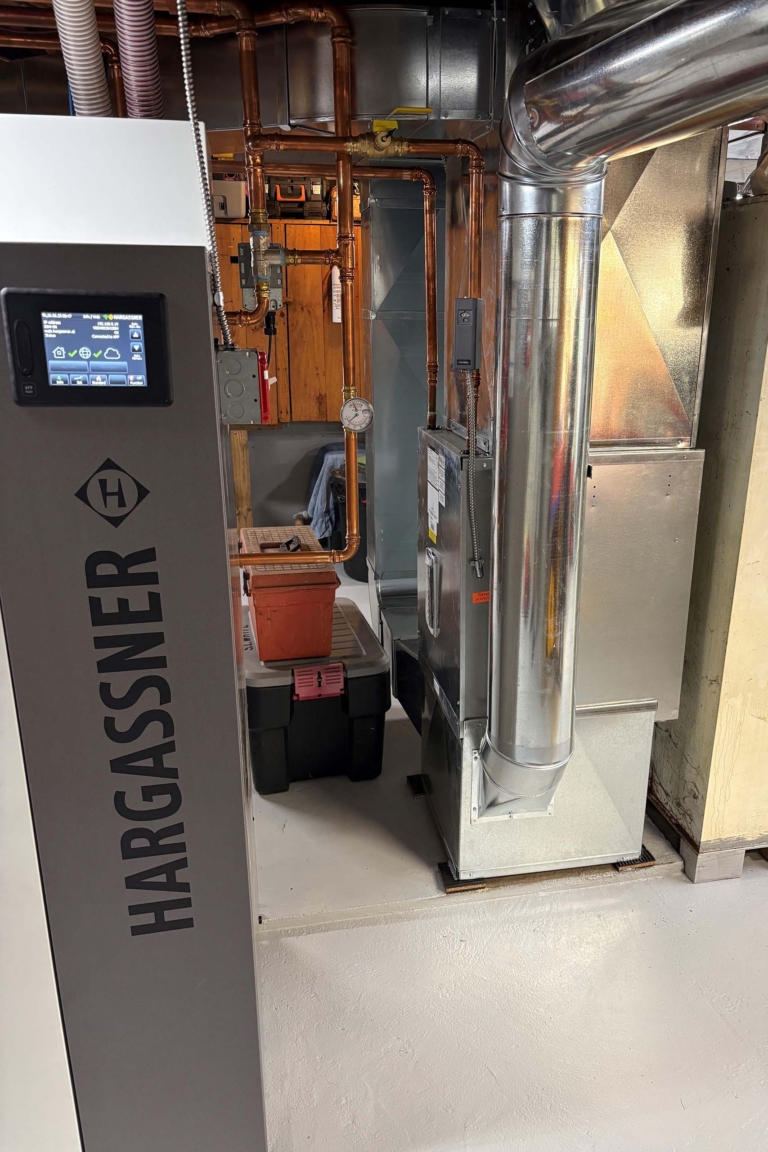 Pellet boiler Nano-PK 32 with air duct system | Hargassner