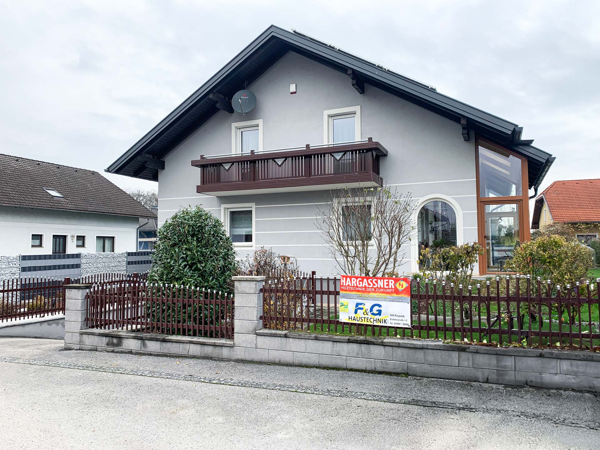 Außenansicht Einfamilienhaus Niederösterreich, Referenz Hargassner