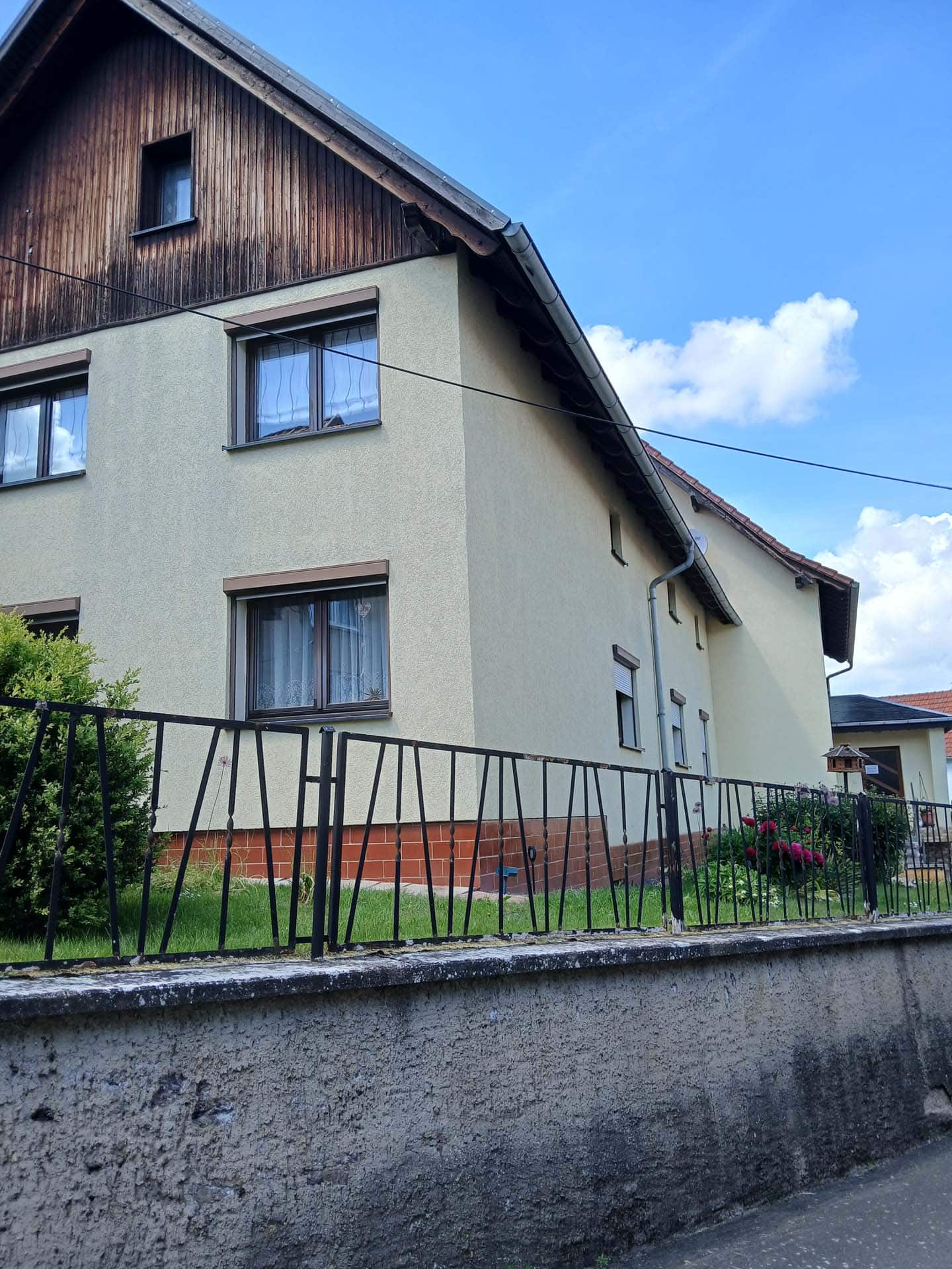 Außenansicht des Einfamilienhauses Kühn, Referenz Hargassner