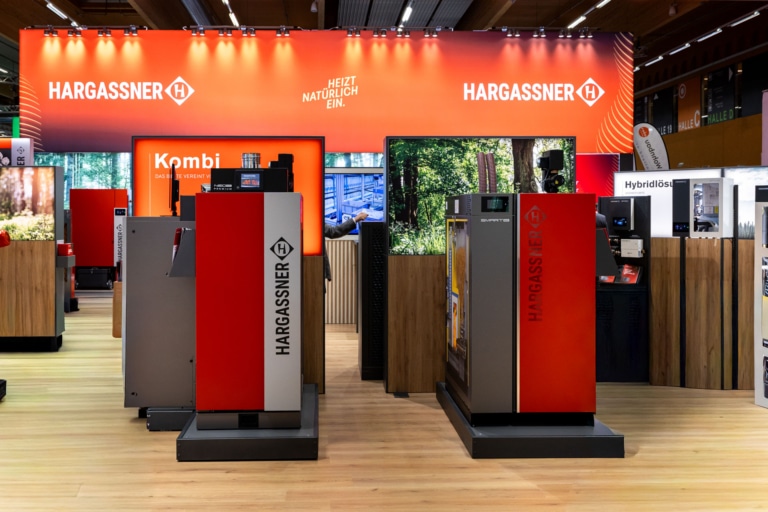 Kombiheizungen am Messestand der Energiesparmesse Wels, inkl. des neuen Smart-DUO