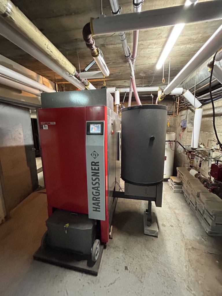 Pellet boiler Eco-PK 150, Gendron Sports, Quebec