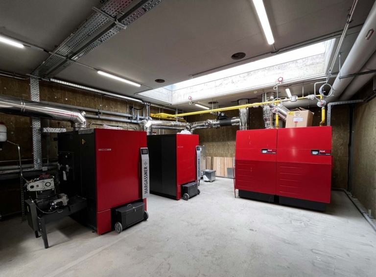 2 Eco-HK 330 kW et 2 chaudières gaz