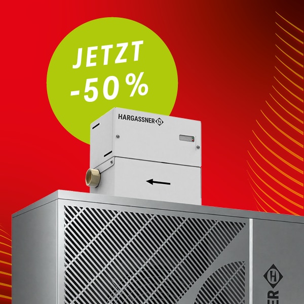 Werbegrafik: Wärmepumpe AirPro und Blackout-Frostschutzmodul vor rotem Hintergrund, grüner Button mit „JETZT -50 %“
